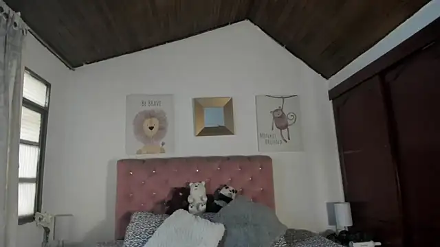 CelessteRedds online show from December 20, 2025, 11:46 am