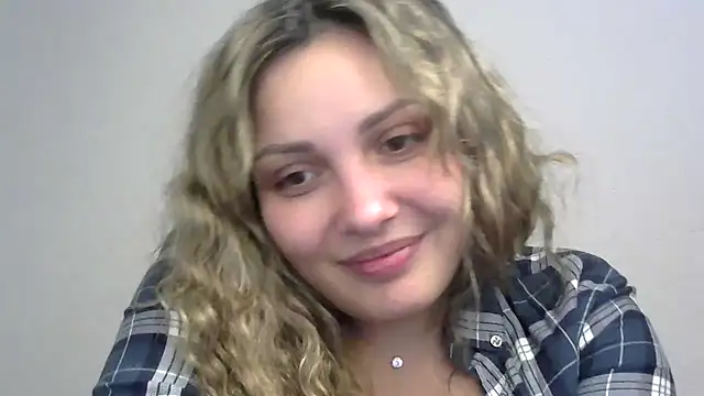 Snapshot of Iskor_ka chatting on January 13, 2025, 8:48 pm Iskor ka online show from January 13, 2025, 8:48 pm