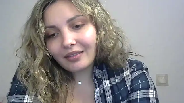 Snapshot of Iskor_ka chatting on January 13, 2025, 5:44 pm Iskor ka online show from January 13, 2025, 5:44 pm