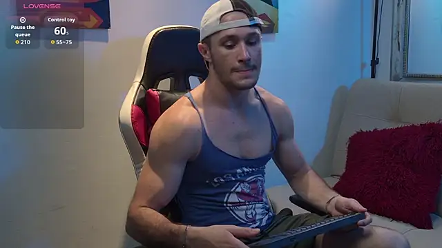 AxelFairchaild online show from May 27, 2026, 1:29 pm