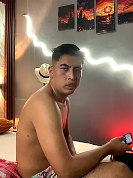 roguer darkk online show from October 6, 2025, 11:22 am
