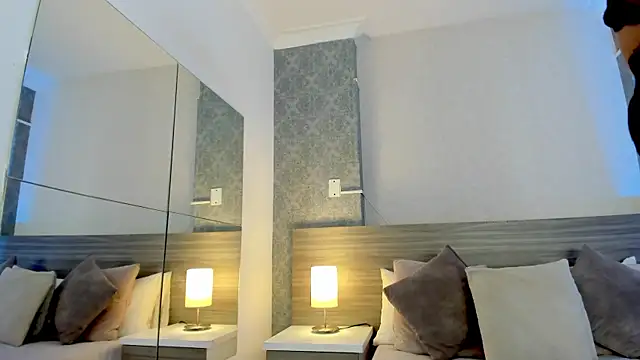 Mistyca online show from October 13, 2025, 11:23 am