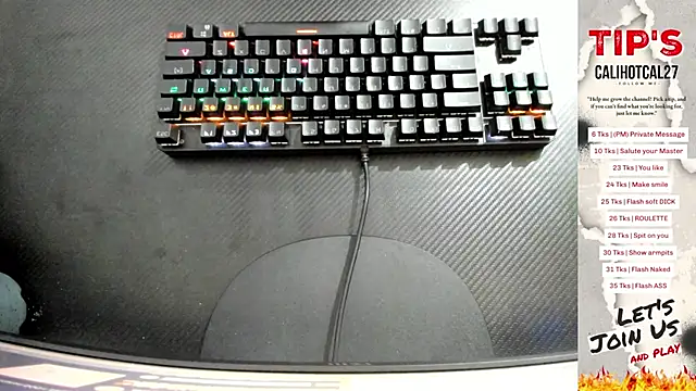 Calihotcaliente277 online show from October 13, 2025, 2:40 pm