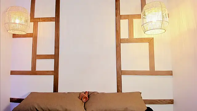 CriistalJade online show from February 28, 2025, 12:32 am