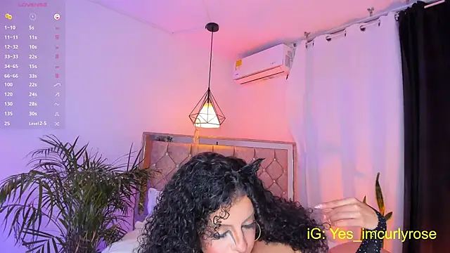 CurlyRose   online show from October 12, 2025, 12:56 am