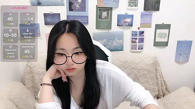 LiLiYbaby online show from March 3, 2026, 6:20 am