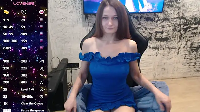 PamelaYoun online show from December 1, 2025, 11:44 am