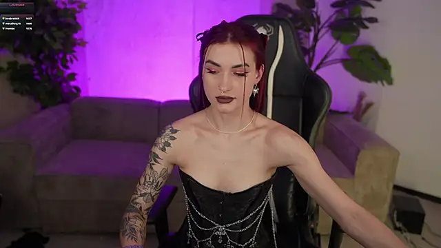 Snapshot of Magnetic_Mia_ chatting on February 8, 2026, 12:19 am Magnetic Mia online show from February 8, 2026, 12:19 am