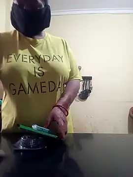 Snapshot of Punjabi_beauty123 chatting on February 19, 2025, 4:12 am Punjabi beauty123 online show from February 19, 2025, 4:12 am