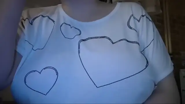 AalinnaK online show from January 14, 2026, 8:45 pm