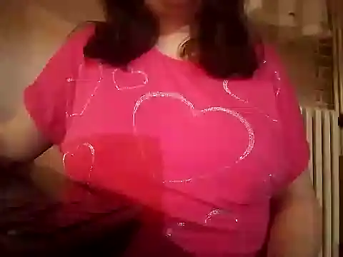 AalinnaK online show from November 18, 2025, 11:13 am