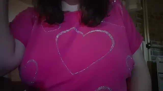 AalinnaK online show from December 13, 2025, 8:04 pm