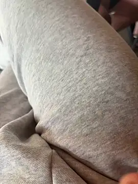 Snapshot of daubine46 chatting on June 8, 2026, 4:46 am daubine46 online show from June 8, 2026, 4:46 am
