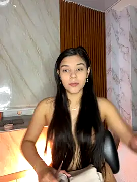 Snapshot of floriamANDjazmin chatting on October 16, 2025, 7:11 pm floriamANDjazmin online show from October 16, 2025, 7:11 pm