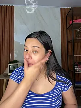 floriamANDjazmin online show from June 29, 2026, 6:51 pm