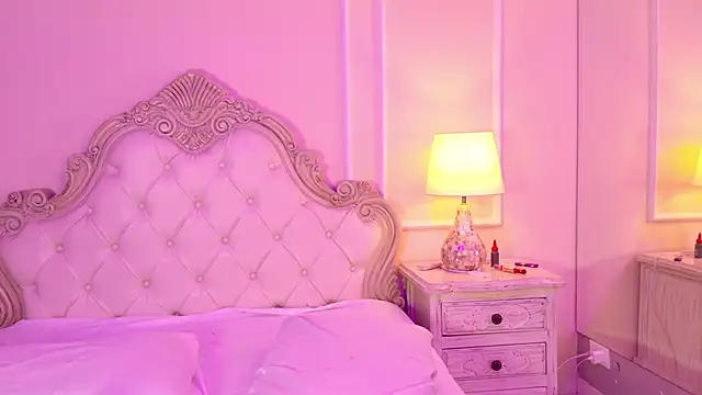 Snapshot of SamanthaPierce chatting on February 25, 2026, 4:56 am SamanthaPierce online show from February 25, 2026, 4:56 am