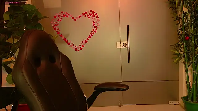 SamanthaPierce online show from April 19, 2026, 5:30 am