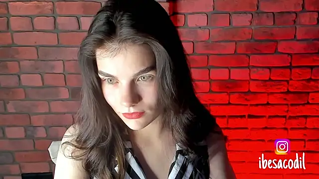 Snapshot of adriana_allien chatting on January 13, 2025, 9:31 pm adriana allien online show from January 13, 2025, 9:31 pm