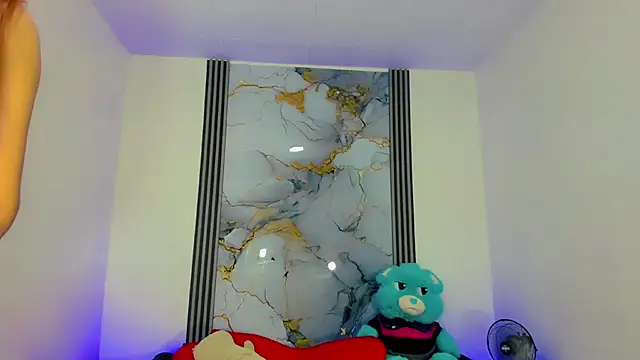 Hellen moons   online show from March 12, 2025, 3:24 am