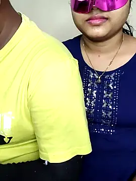 Snapshot of Hot_Bhabi08 chatting on February 18, 2026, 6:00 am Hot Bhabi08 online show from February 18, 2026, 6:00 am