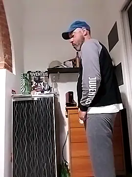 affascino online show from April 22, 2026, 6:09 am