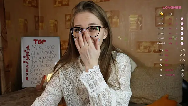 Snapshot of Miatiny chatting on March 14, 2025, 1:57 pm Miatiny online show from March 14, 2025, 1:57 pm