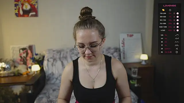 Snapshot of Miatiny chatting on September 25, 2025, 3:07 pm Miatiny online show from September 25, 2025, 3:07 pm