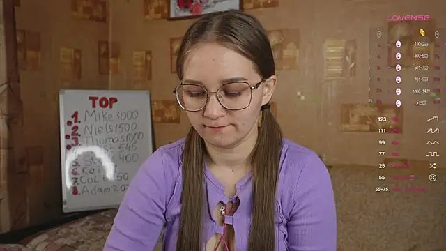 Snapshot of Miatiny chatting on February 22, 2025, 4:19 pm Miatiny online show from February 22, 2025, 4:19 pm