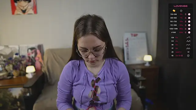 Snapshot of Miatiny chatting on November 22, 2025, 1:43 pm Miatiny online show from November 22, 2025, 1:43 pm