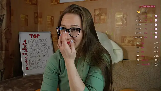 Snapshot of Miatiny chatting on March 8, 2025, 12:41 pm Miatiny online show from March 8, 2025, 12:41 pm