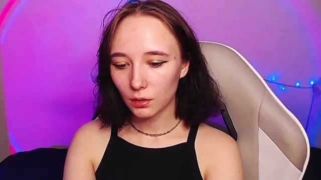 Robin yourss online show from March 9, 2025, 6:11 pm