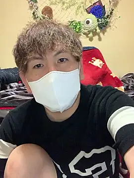 Snapshot of KEI_96 chatting on May 12, 2026, 1:28 pm KEI 96 online show from May 12, 2026, 1:28 pm