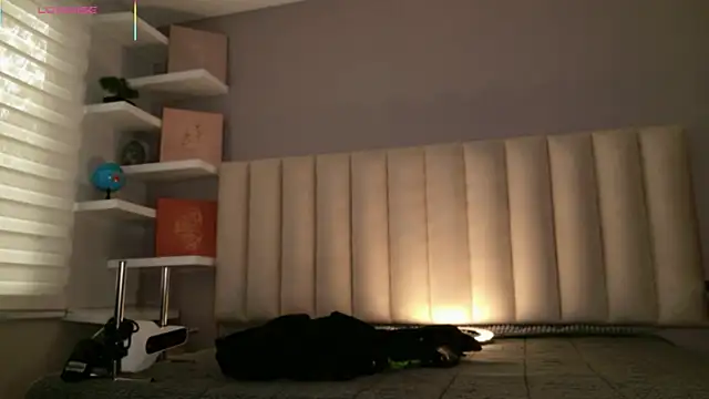 Megan mooree  online show from February 10, 2026, 12:48 pm