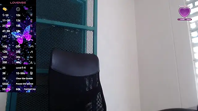 Gabycutee online show from October 13, 2025, 7:59 pm