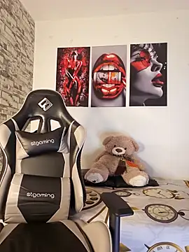 Antonella2 m online show from November 27, 2025, 5:02 pm