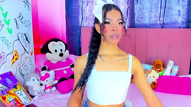 bloom444 online show from October 7, 2025, 3:46 pm