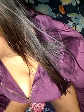 IndieSM online show from December 21, 2025, 7:59 pm