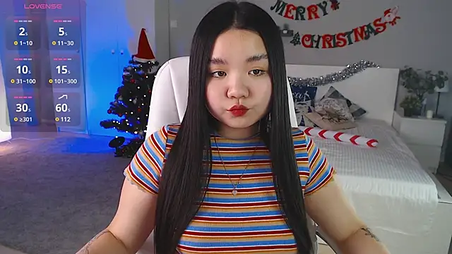 Suzy Baee online show from December 25, 2024, 12:26 pm