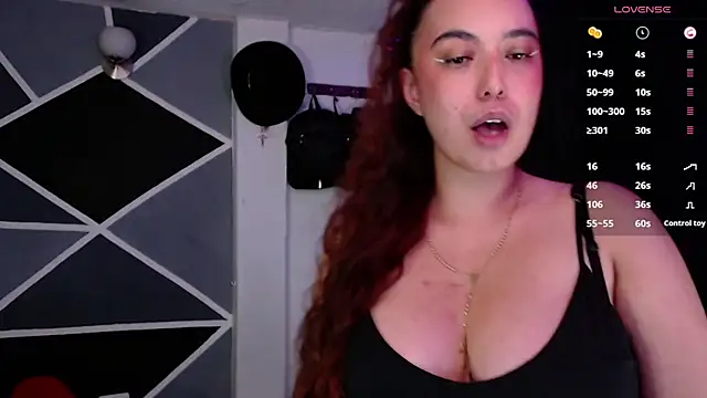 liannalee  online show from April 6, 2026, 10:22 pm