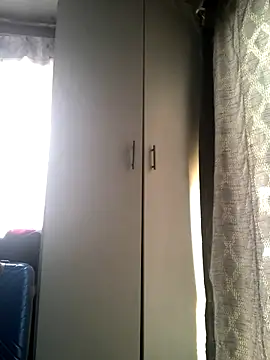 zuko09 online show from January 9, 2026, 9:27 am