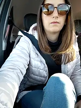 Snapshot of Alexvit2616 chatting on October 27, 2025, 8:37 am Alexvit2616 online show from October 27, 2025, 8:37 am