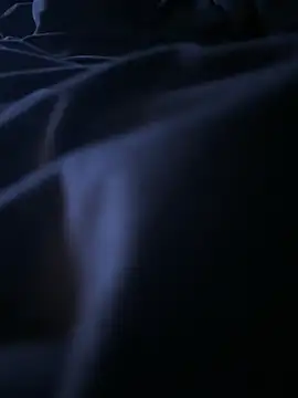 CronacaErotica online show from December 20, 2024, 11:05 pm