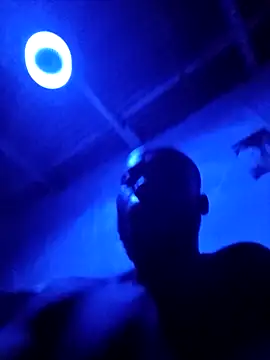 Landlordlandlord12 online show from March 5, 2026, 2:41 am