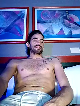 Snapshot of johngil0995 chatting on October 5, 2025, 9:00 am johngil0995 online show from October 5, 2025, 9:00 am