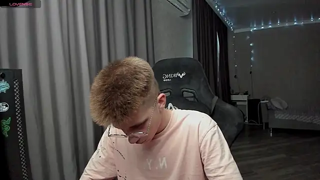 Oscar  xxl online show from January 10, 2026, 10:10 am