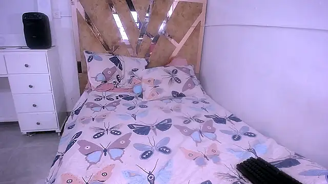 hannamour online show from November 7, 2025, 11:08 pm