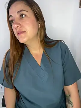 Shianrose online show from April 14, 2026, 7:41 pm