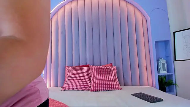 JaylaScott   online show from January 17, 2026, 11:47 am