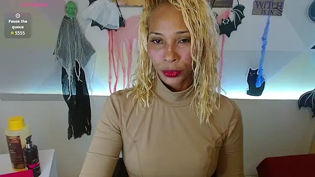 NatashaDormat online show from October 27, 2025, 1:56 pm