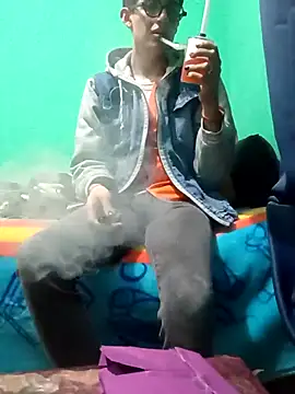 Snapshot of Alex30ct chatting on February 14, 2026, 1:28 am Alex30ct online show from February 14, 2026, 1:28 am